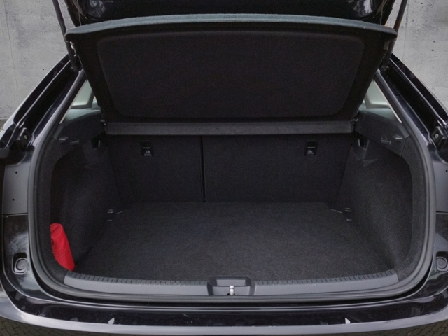 Taigo Life 1.0 TSI IQ.DRIVE/ACC/LED/NAV/L+S