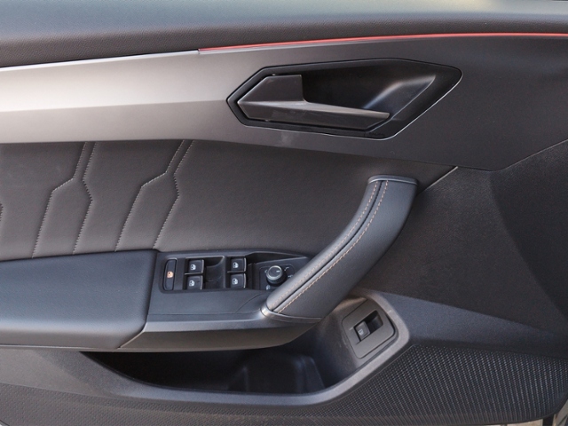 Leon Sportstourer 1.4e-Hybrid DSG DCC/PARKLENK