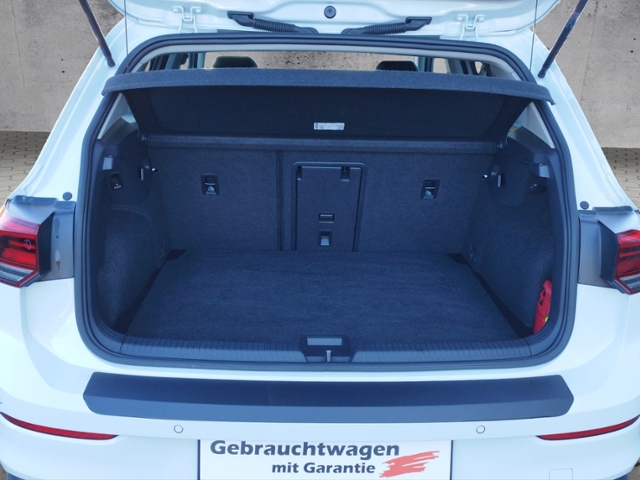 Golf VIII Life 1.5 eTSI DSG AHK/STH/TRAVEL/ACC