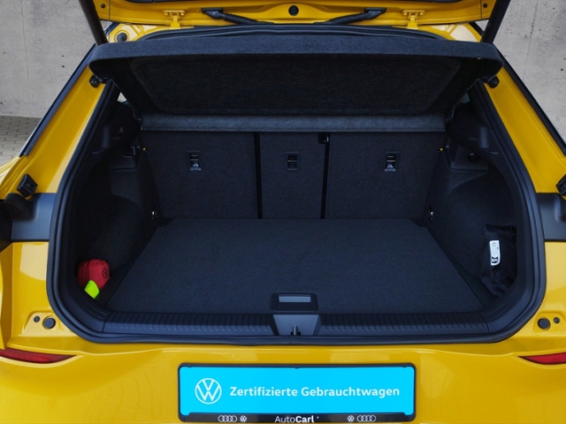 T-Roc 1.5 eTSI DSG R-LINE PANO/H&K/AHK/BLACK