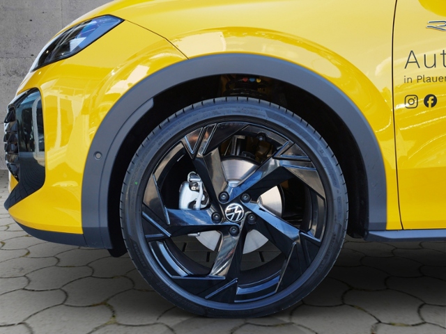 T-Roc 1.5 eTSI DSG R-LINE PANO/H&K/AHK/BLACK