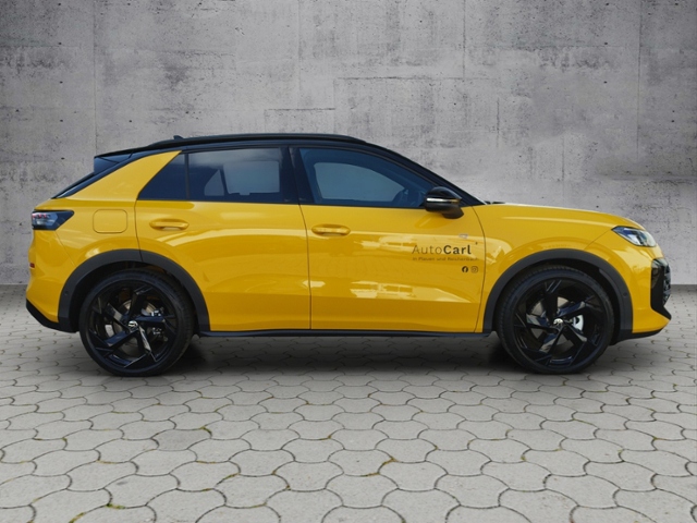 T-Roc 1.5 eTSI DSG R-LINE PANO/H&K/AHK/BLACK