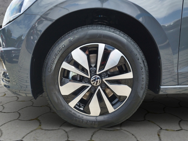 Touran 1.5 TSI DSG 5JG/KEYLESS/RFK/ACC