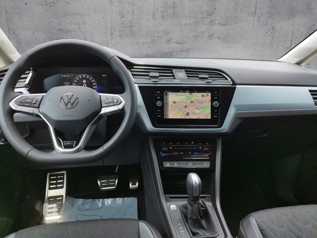 Touran 1.5 TSI DSG 5JG/KEYLESS/RFK/ACC