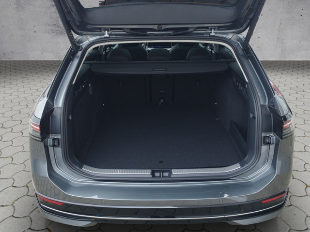 Passat Variant Elegance 1.5TSI eHybrid PANO/AHK/