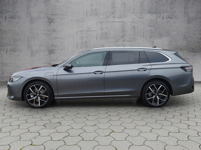 Passat Variant Elegance 1.5TSI eHybrid PANO/AHK/