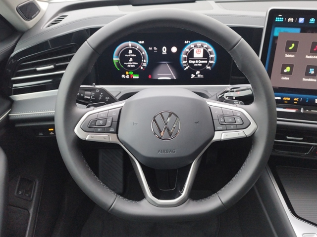 Passat Variant Elegance 1.5TSI eHybrid PANO/AHK/