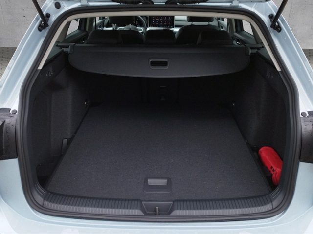 Golf VIII Variant Goal 1.5 eTSI DSG AHK/LED+/IDA