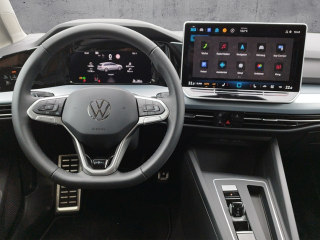 Golf VIII Variant Goal 1.5 eTSI DSG AHK/LED+/IDA