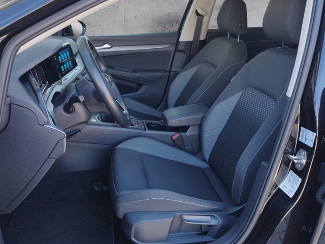 Golf VIII Active 1.5 TSI AHK/ACC/LED+/NAV/SHZ