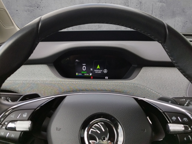 Enyaq 80 Loft 82kWh HUD/WP/AHK/360°/KEYLESS