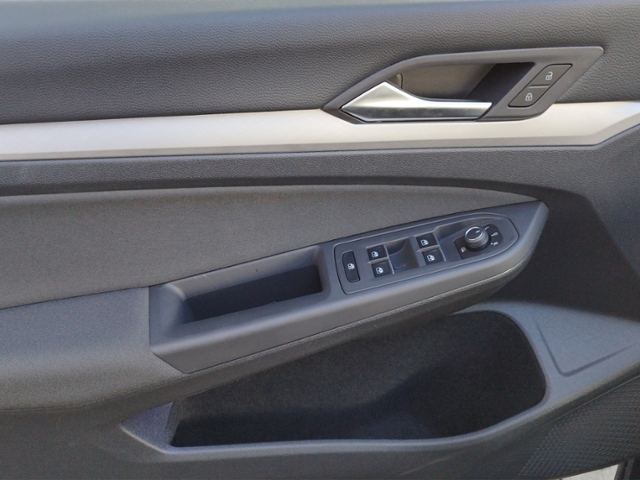 Golf VIII Life 1.5 eTSI DSG 5JG/ACC/RFK/LED