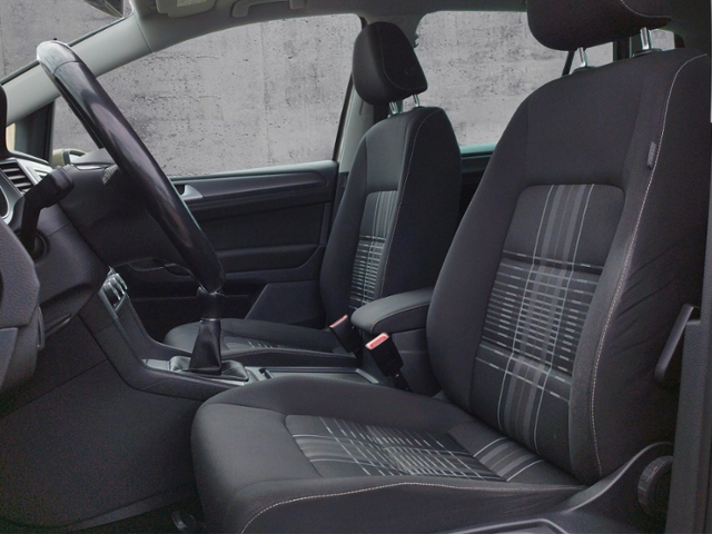 Golf Sportsvan Lounge 1.4 TSI SHZ/GRA/2-ZONEN