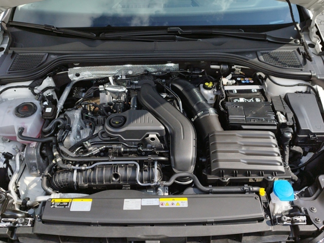 Golf VIII Life 1.5 TSI 5JG/STH/ACC/LED