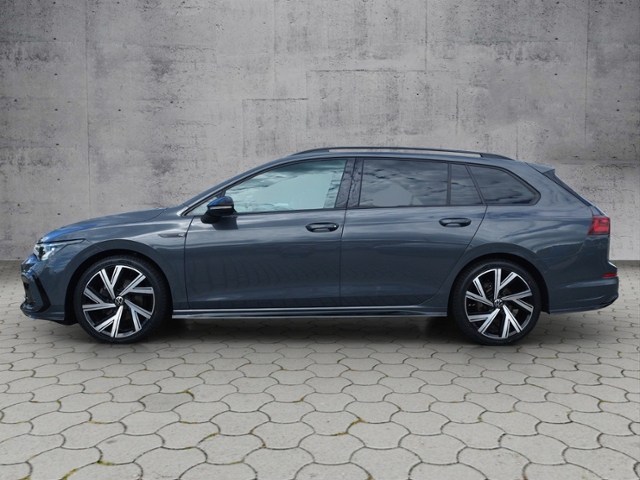 Golf VIII Variant 1.5 TSI R-LINE AHK/PANO/MATRIX