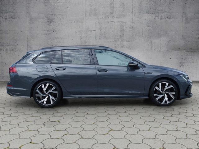 Golf VIII Variant 1.5 TSI R-LINE AHK/PANO/MATRIX