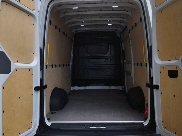 Crafter Kasten 35 TDI mittellang Hochdach FWD