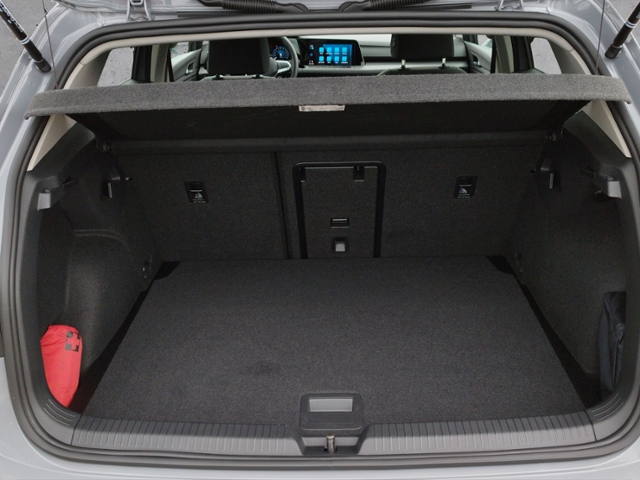 Golf VIII Style 1.5 TSI RFK/LED+/ACC/NAV