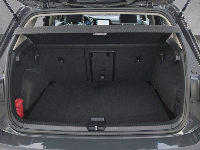 Golf VIII Style 1.5 TSI LED+/RFK/NAV/SHZ/CARPLAY