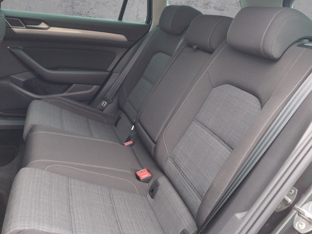 Passat Variant Business 2.0 TDI DSG MATRIX/NAV