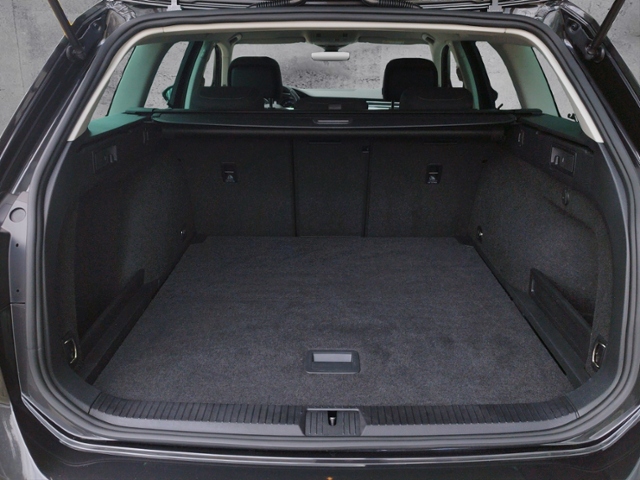 Passat Variant Business 2.0 TDI DSG MATRIX/NAV