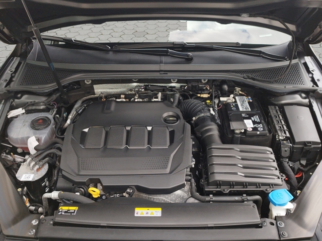 Passat Variant Business 2.0 TDI DSG MATRIX/NAV