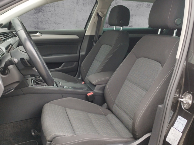 Passat Variant Business 2.0 TDI DSG MATRIX/NAV