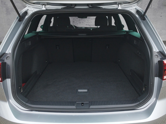 Passat Variant Business 2.0 TDI DSG AHK/CARPLAY
