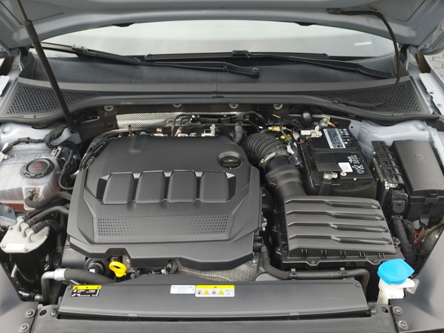 Passat Variant Business 2.0 TDI DSG AHK/CARPLAY
