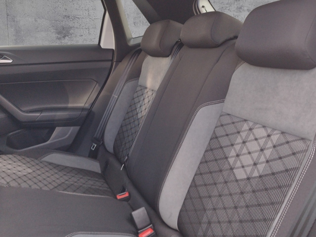 Polo 1.0 TSI DSG R-LINE MATRIX/ACC/PARKLENK