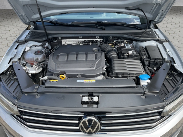 Passat Variant Business 2.0 TDI MASSAGE/CARPLAY