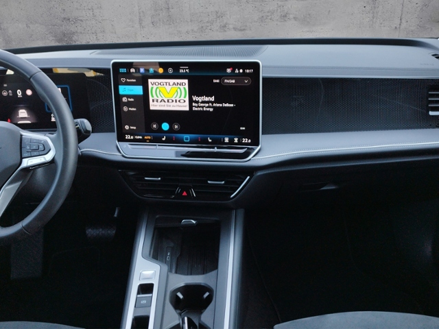 Passat Variant Business 1.5eTSI DSG AHK/NAV/360/