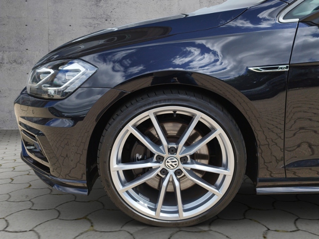 Golf VII Variant R 2.0 TSI 4M DSG DC/NAV/LED/ACC