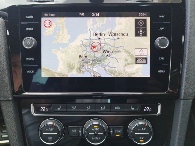 Golf VII Variant R 2.0 TSI 4M DSG DC/NAV/LED/ACC