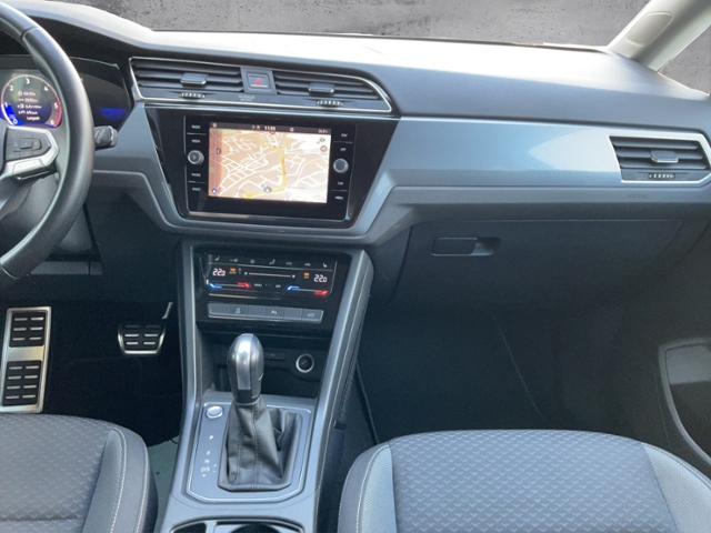 Touran Active 2.0TDI DSG AHK/DLA/RFK