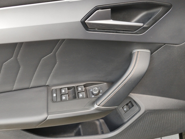 Leon 1.4 TSI e-Hybrid DCC/LED/NAV/PARK