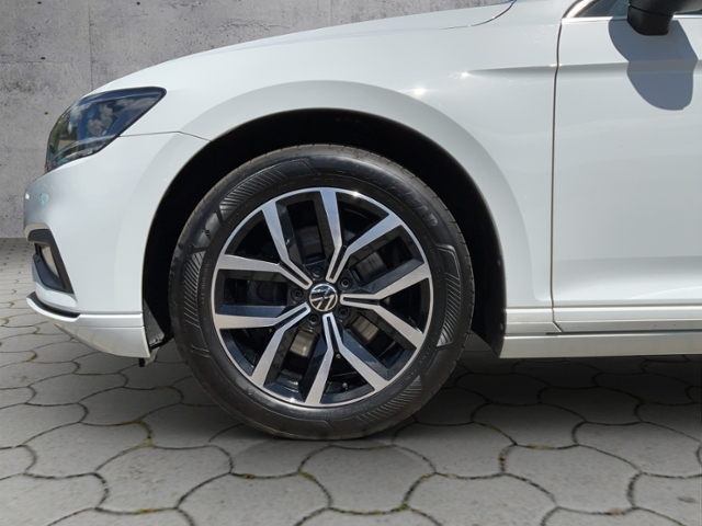 Passat Variant Business 2.0 TDI DSG AHK/RFK