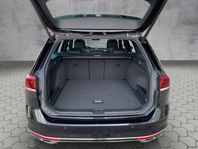 Passat Variant Business 2.0 TDI DSG R-LINE PANO