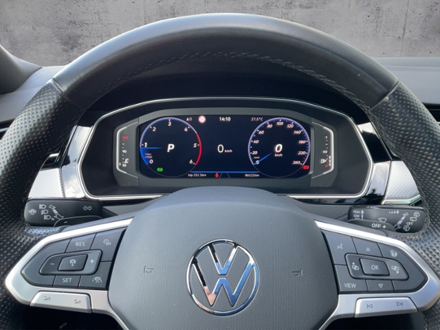 Passat Variant Business 2.0 TDI DSG R-LINE PANO