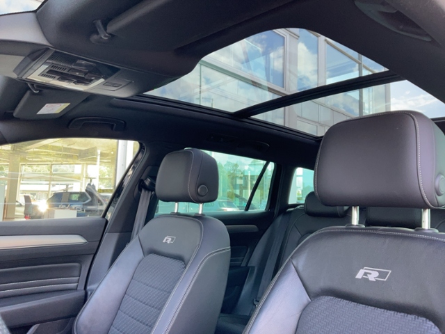Passat Variant Business 2.0 TDI DSG R-LINE PANO
