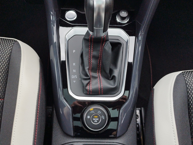 T-Roc Sport 2.0 TSI 4M STH/KEYLESS/DCC/PANO