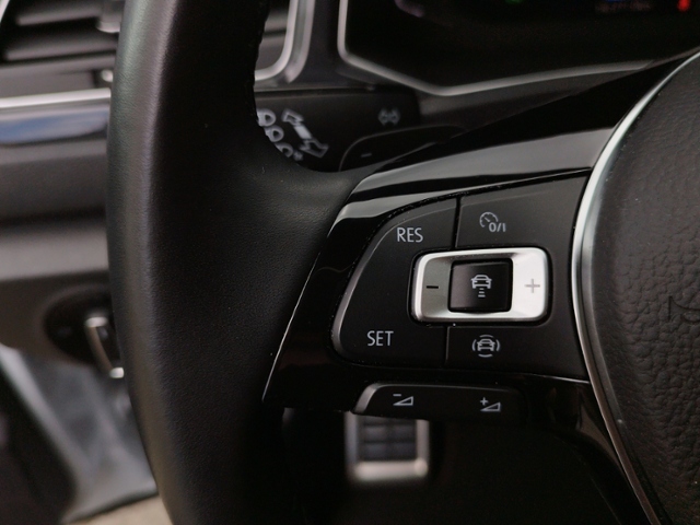 T-Roc Sport 2.0 TSI 4M STH/KEYLESS/DCC/PANO