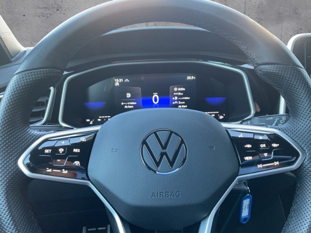 T-Roc 1.5 TSI DSG R-LINE ACC/LIGHTASSIST