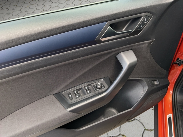 T-Roc United 1.5 TSI EL.HECK/CARPLAY/NAV