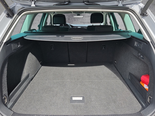 Passat Variant Business 2.0 TDI DSG AHK/EL.HECK