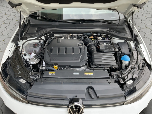 Passat Variant Business 2.0 TDI DSG AHK/DCC/360°