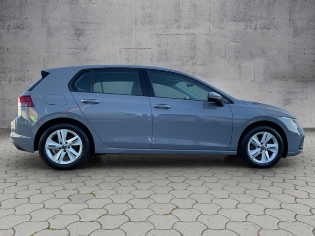 Golf VIII Life 1.0 eTSI DSG STH/NAV/APP/RFK/ACC