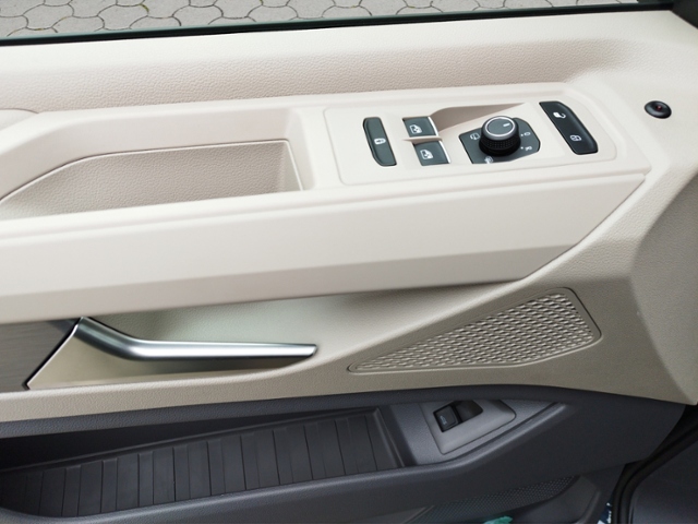 T7 Multivan Life Motor: 2,0 l TDI SCR 110 kW Get