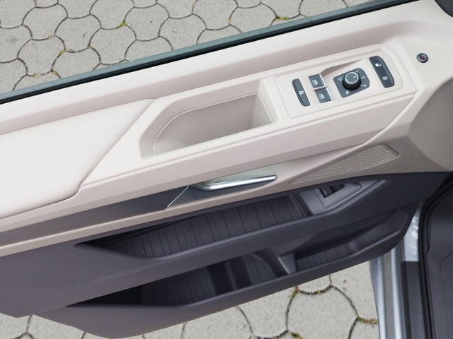 T7 Multivan Life 'Edition' Motor: 2,0 l TSI OPF 