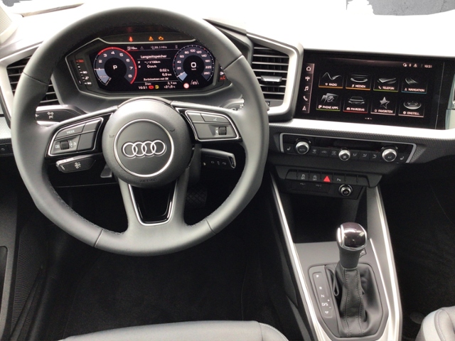 A1 Sportback advanced 25 TFSI 70(95) kW(PS) S tr
